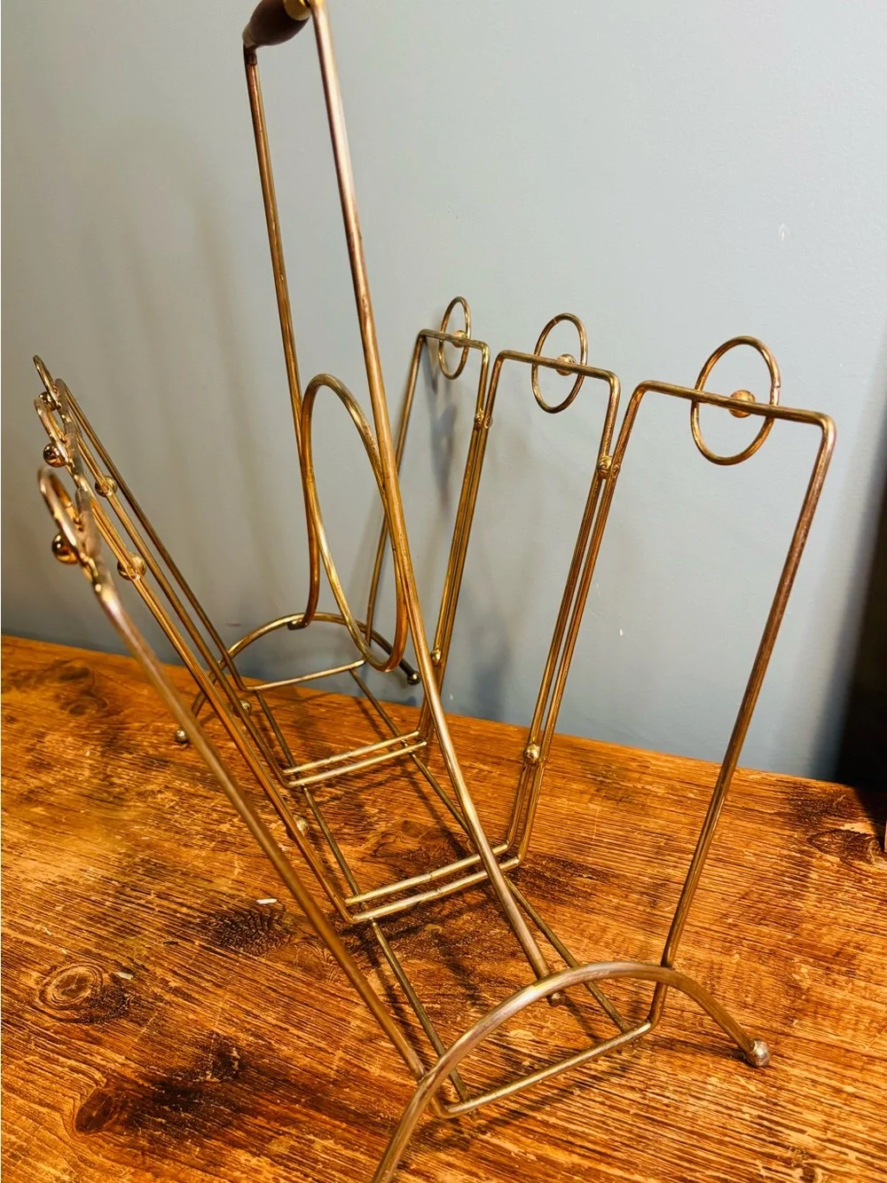 MCM Magazine Rack - Picture 5 of 10